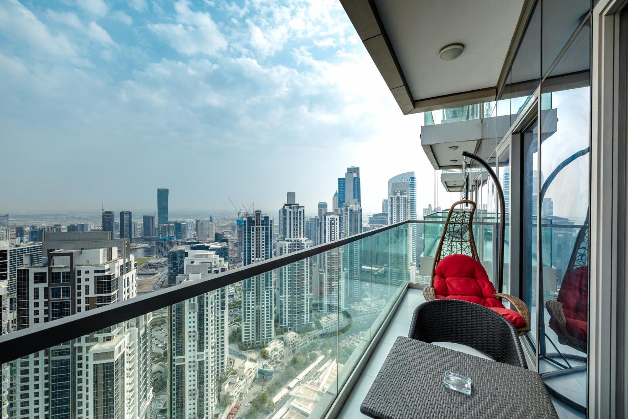 Aliving Luxe 2Br With Burj Khalifa View Infinity Pool Midtown-4704 Apartment Dubai Exterior photo