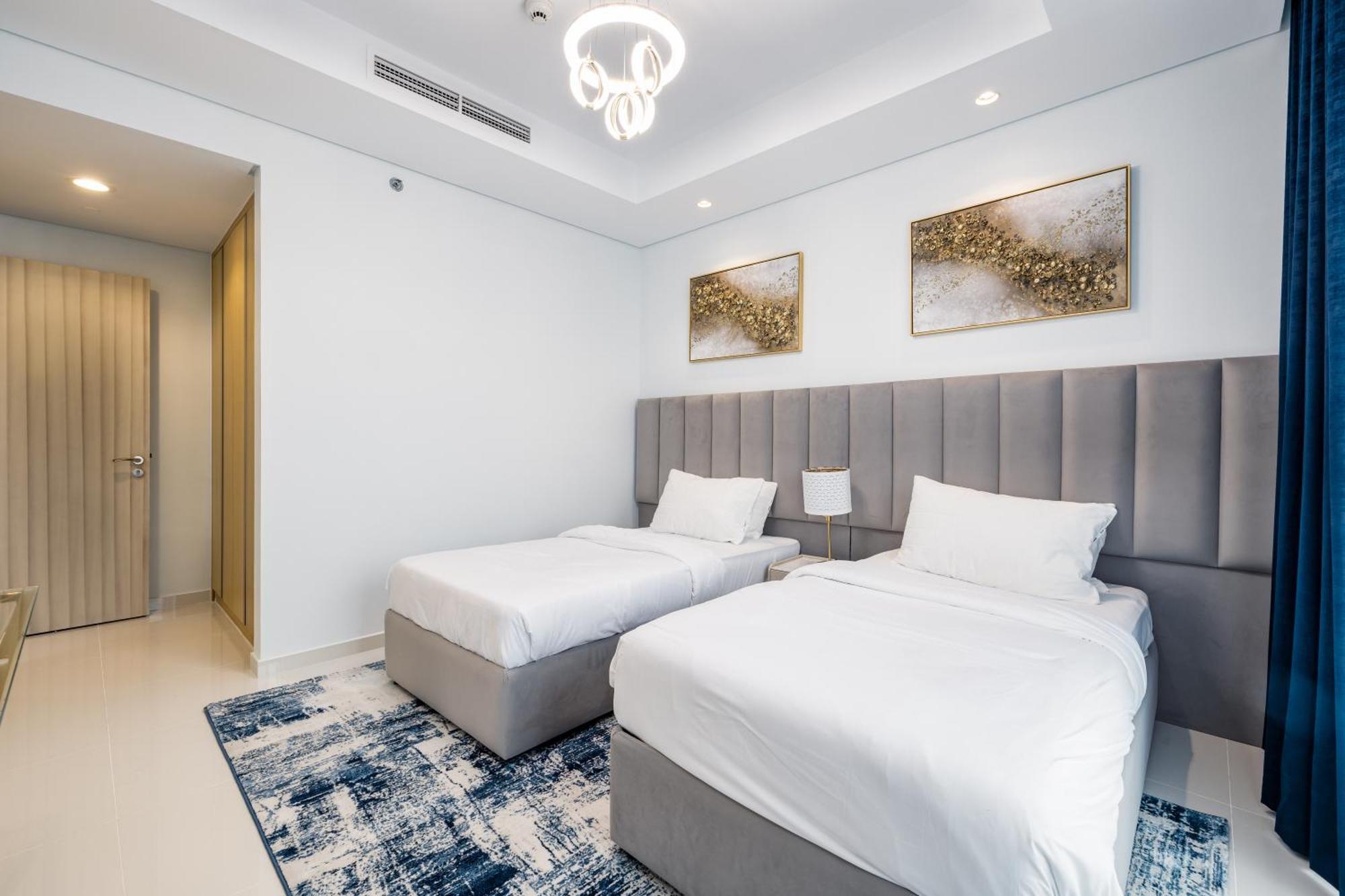 Aliving Luxe 2Br With Burj Khalifa View Infinity Pool Midtown-4704 Apartment Dubai Exterior photo