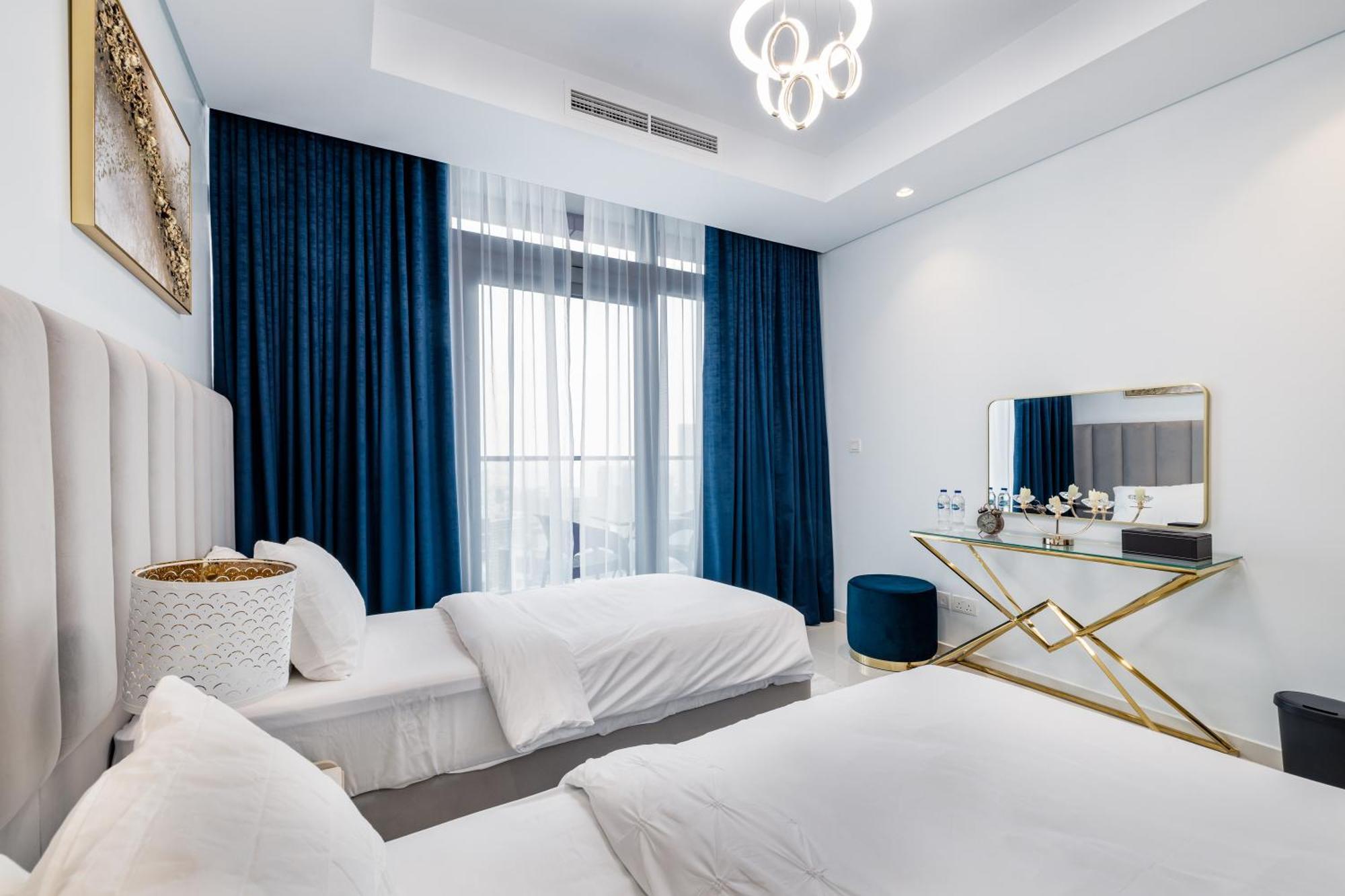 Aliving Luxe 2Br With Burj Khalifa View Infinity Pool Midtown-4704 Apartment Dubai Exterior photo